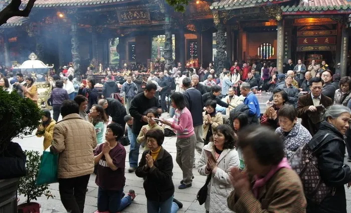 台北艋舺 龙山寺图片