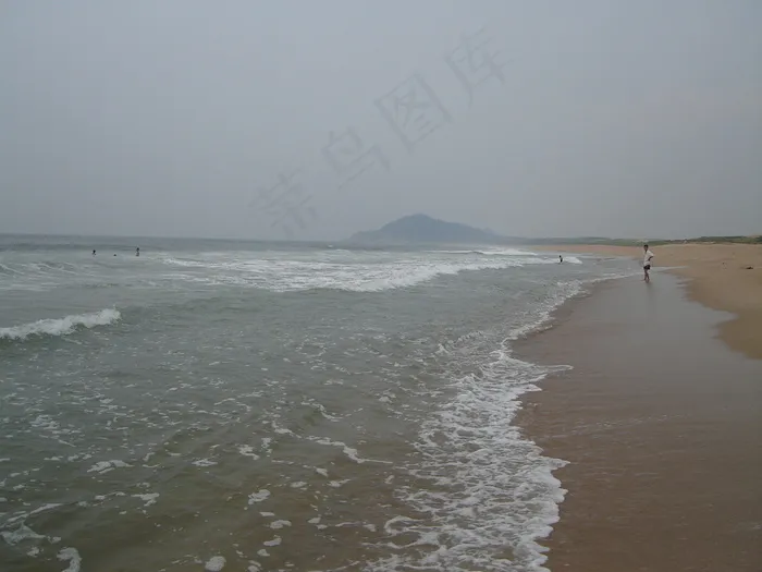 天然海滩图片