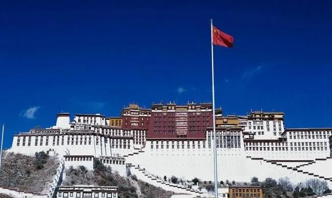 布达拉宫图片
