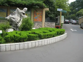 社区花坛一角图片