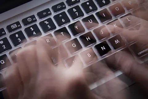 快速打键盘的手势