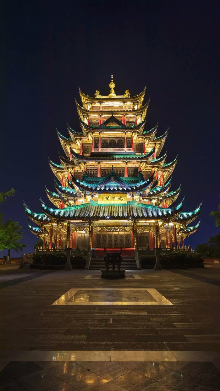 塔景夜晚灯光高清摄影图片