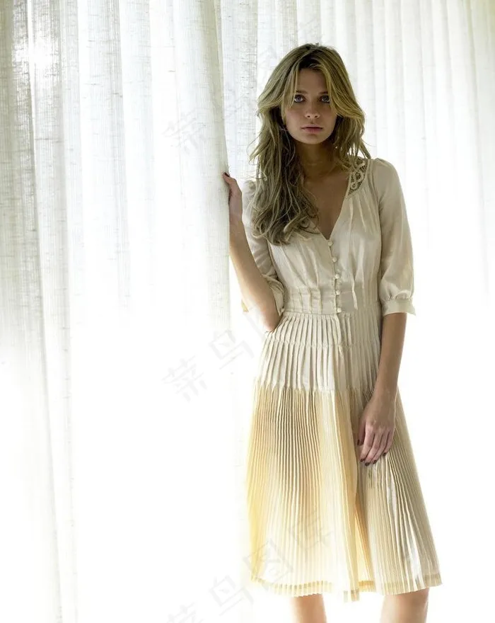 米莎·巴顿图片