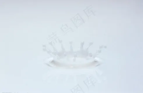 牛奶 水花图片 牛奶 水花图片