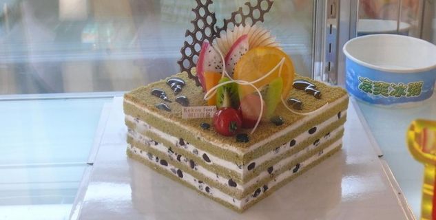 抹茶多层水果欧式蛋糕图片
