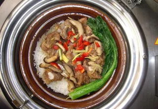 煲仔饭图片