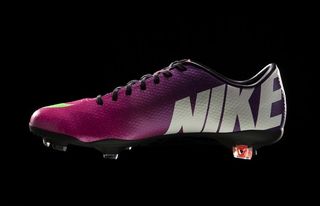 nike足球系列内马尔广告宣传平面...