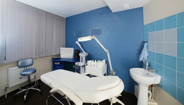 蓝色简约按摩店装修设计