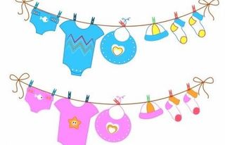 粗略的婴儿的衣服在晾衣绳