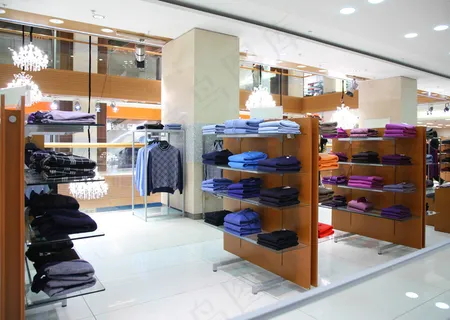 衣服摆放整齐的服装店 衣服摆放整齐的服装店