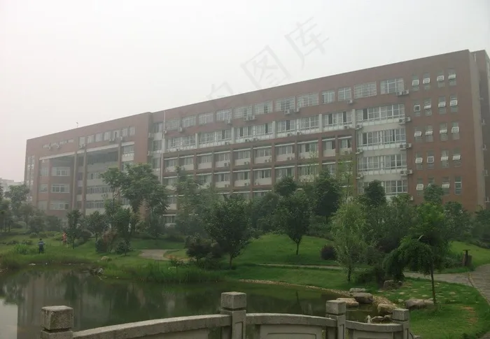 校园一角图片