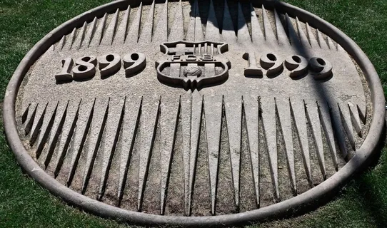 巴塞罗那足球俱乐部图片