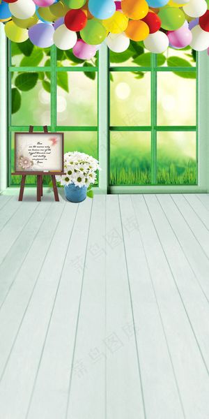 用气球装饰的窗户影楼摄影背景图片