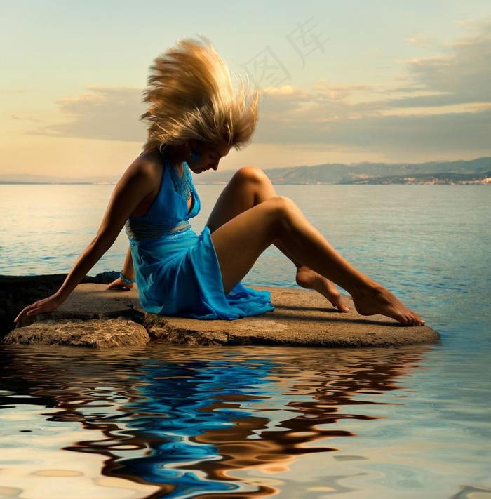 海边风情女人