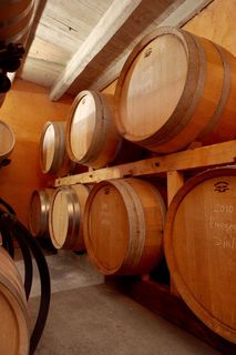 高清红酒庄图片