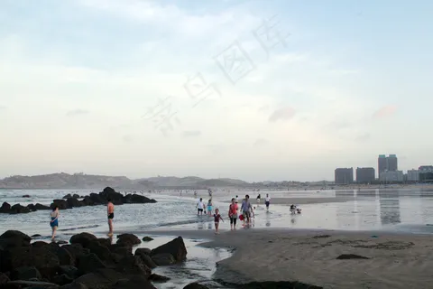 龙凤头海滩图片