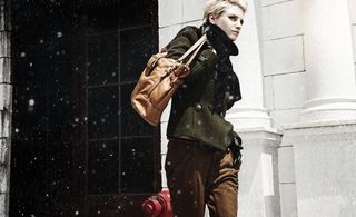 衣讯国际时尚女装图片