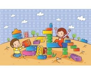 在玩玩具的孩子