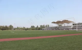 锦城学院 前操场图片