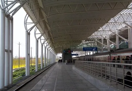 盐城火车站站台图片 盐城火车站站台图片