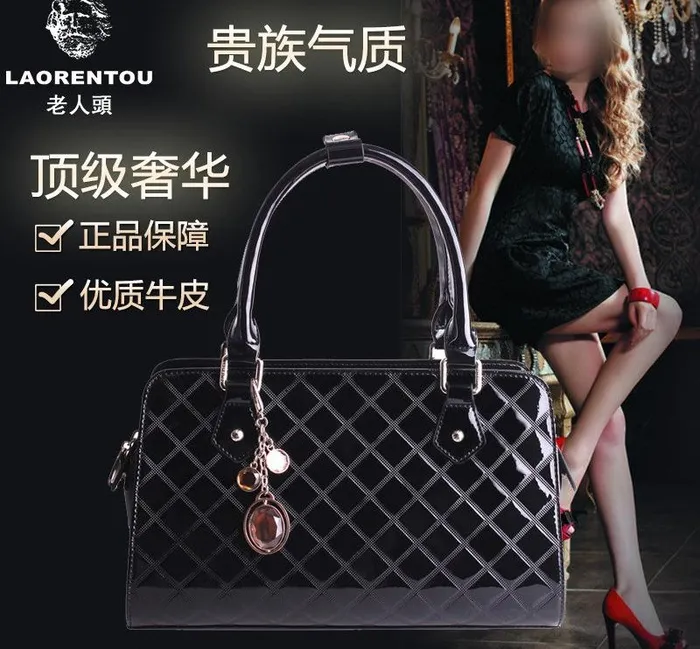 淘宝女包时尚主图图片psd模版下载