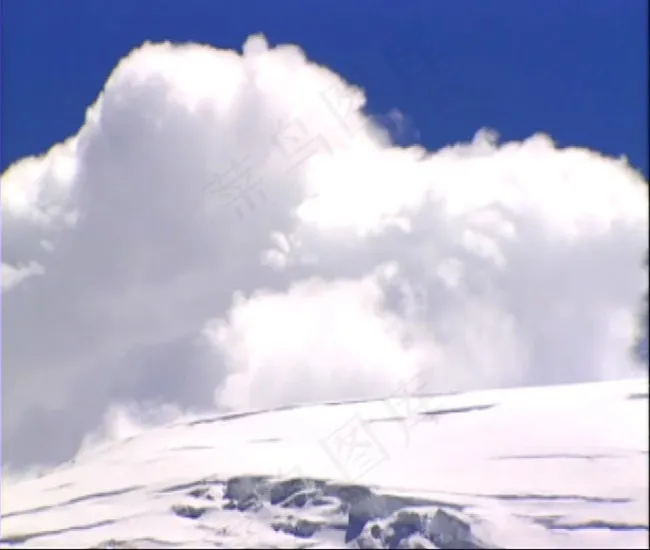 白云雪山风景视频素材素材下载