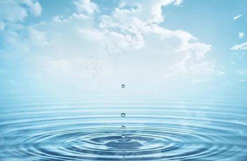 水滴 水纹 天空 白云图片
