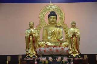 鎏金如来佛像图片