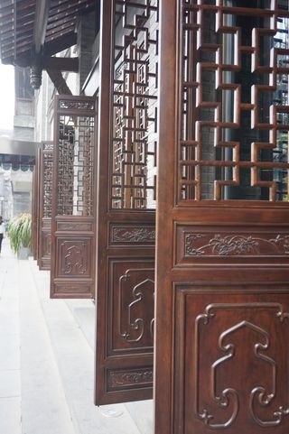 古建筑创意扇门图片