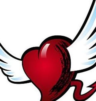 带翅膀和尾巴的心形矢量素材图片