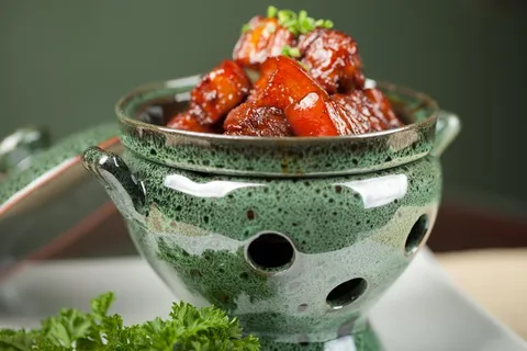 老坛红烧肉图片 老坛红烧肉图片