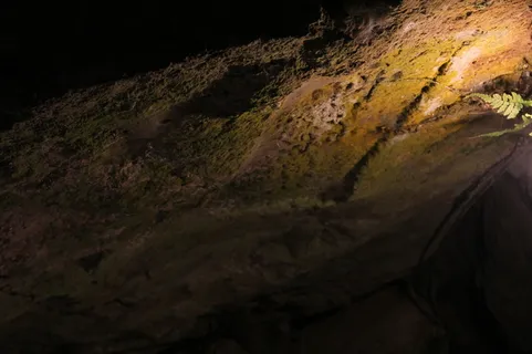 山洞一角图片 山洞一角图片