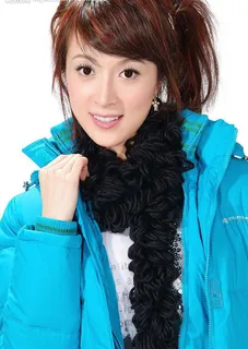 美女模特金巧巧高清晰大图图片