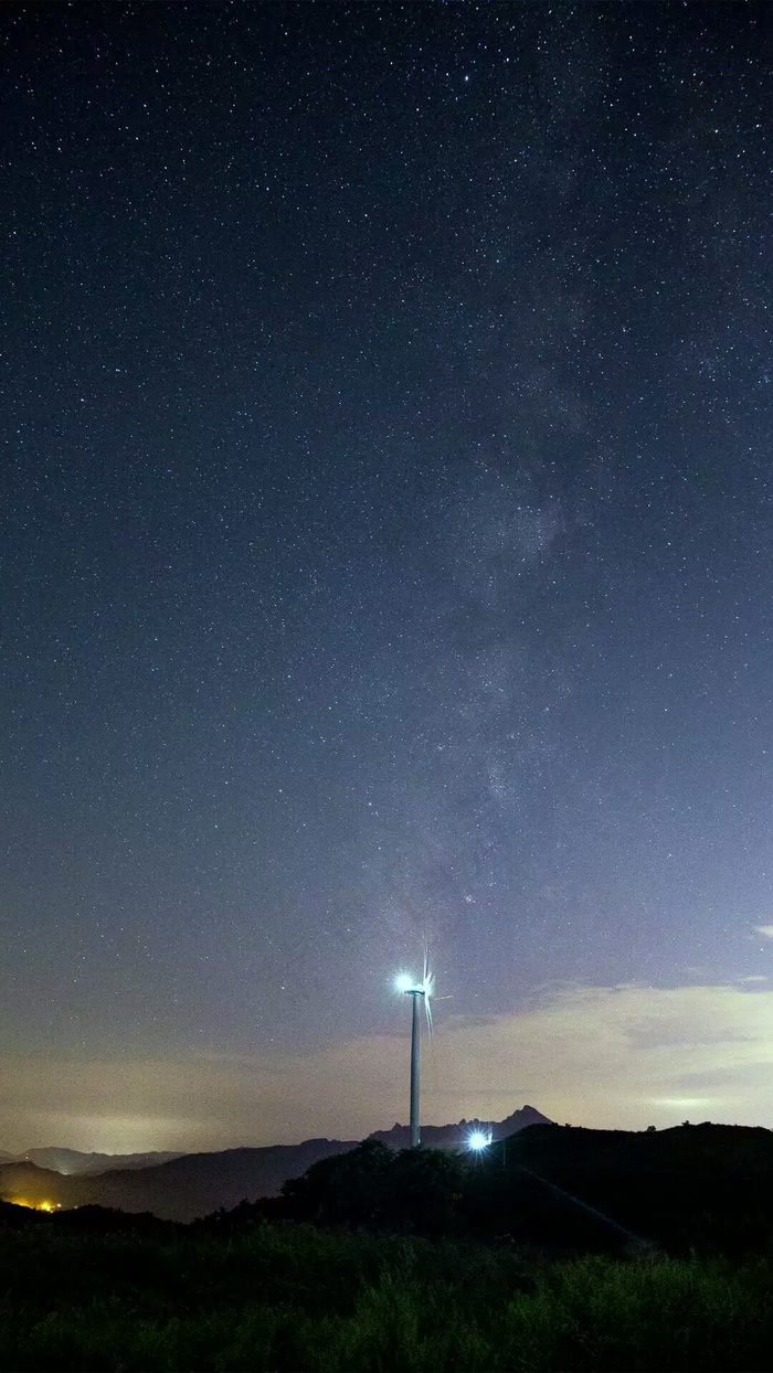 星光下的灯塔高清摄影图片