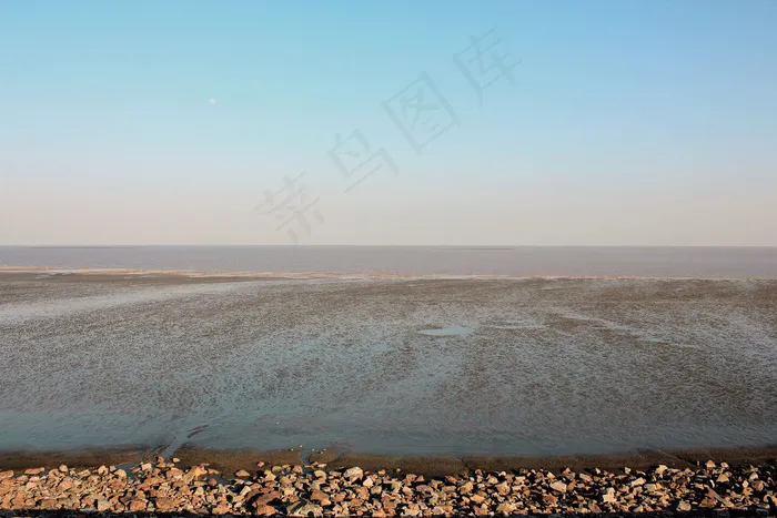 海滩与天空图片