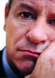 人物面部表情特写图片