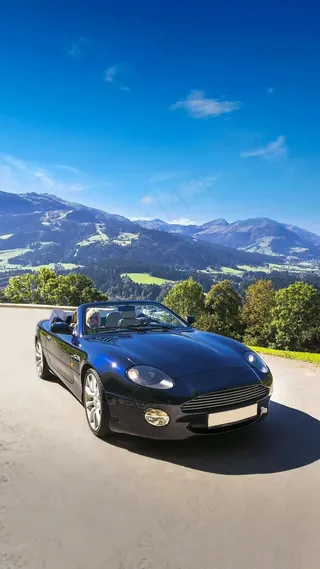 蓝色的敞篷跑车高清摄影图片