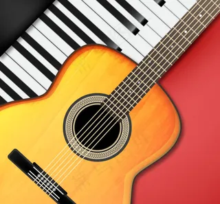 钢琴键盘与吉他