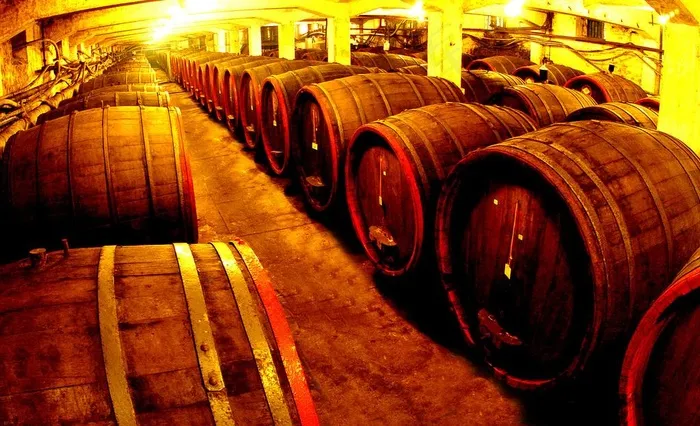 葡萄酒厂图片