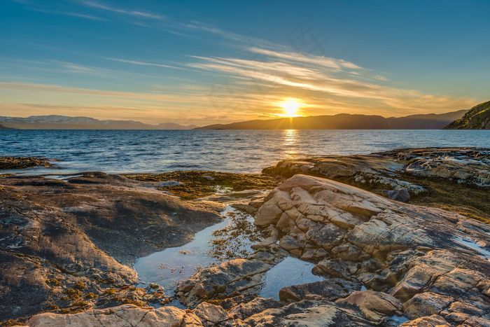 海岸夕阳美景