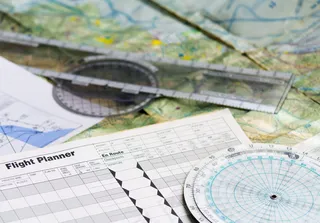 尺子墨镜与飞行员日志