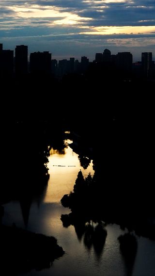 傍晚 夕阳 天空 倒影