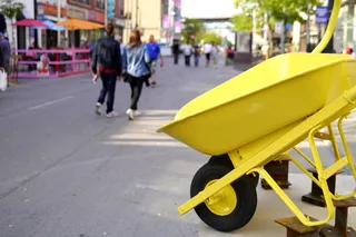 Manuela Lalic，巴黎人报，2015年。