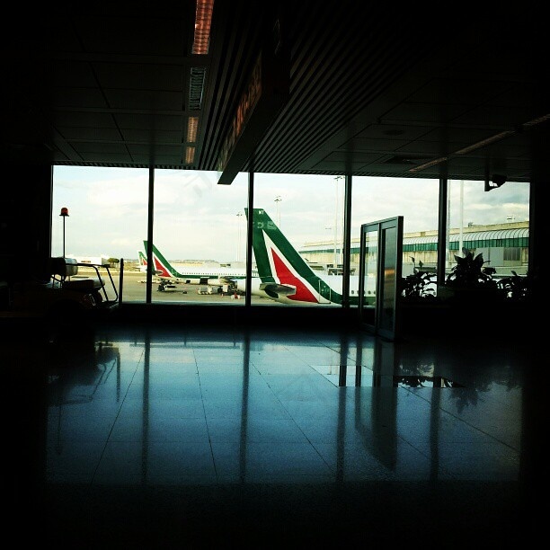 桥梁,夜景工程,夜景照明,窗户,月台,Freccia per Berlino