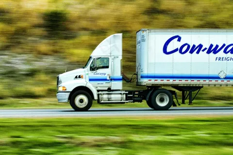 轿车,垃圾车,货运班轮,交通矢量图,房车,康威