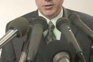 工兵铲,汽车内饰,美女,男孩,轿车,带有很多麦克风的扬声器