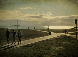 “前进。不要拖延。前进就是走向完美。继续前进，不要惧怕荆棘，或人生道路上的锋利石头。” Kahlil Gibran引用