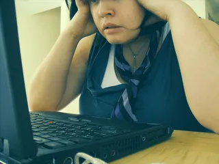 笔记本电脑,男孩,美女,人物特写,014/365-天黑夜