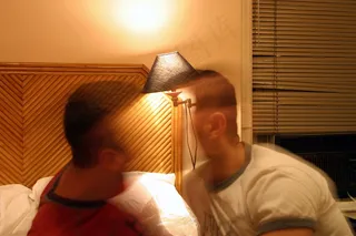 台灯,酒店房间,桑拿,人物特写,床,Unkiss