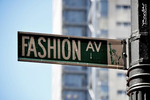 交通路牌,指示牌,路标,车牌照,广告牌,时尚影音